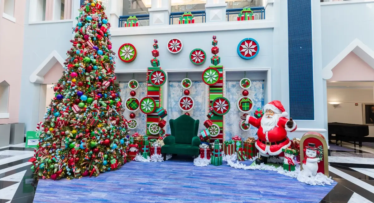 Cook's hospital xmas decor