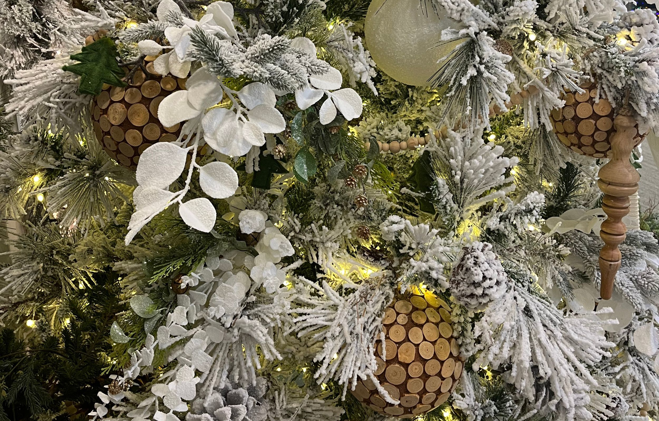 Organic modern design Holiday Tree