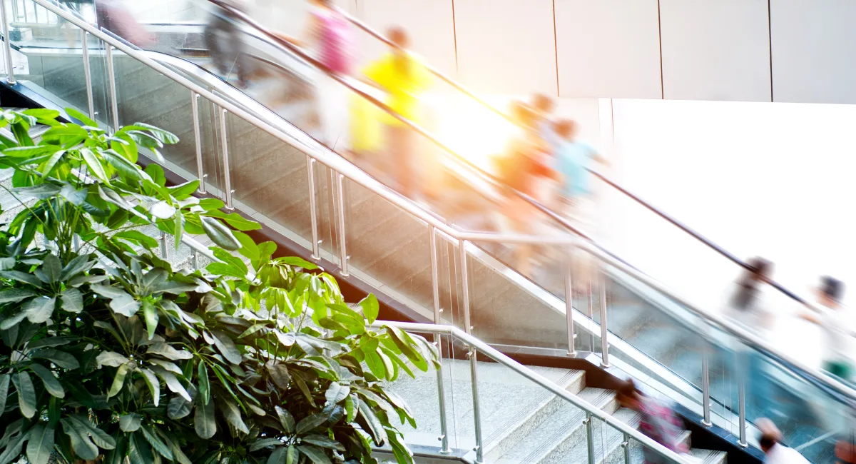 image-stock-ambius-escalator-getty-1387485091.webp