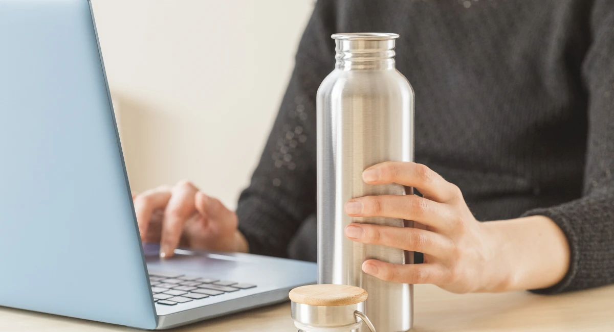 image-banner-stock-stay-hydrated-during-work-from-home-or-office-1221024632.webp